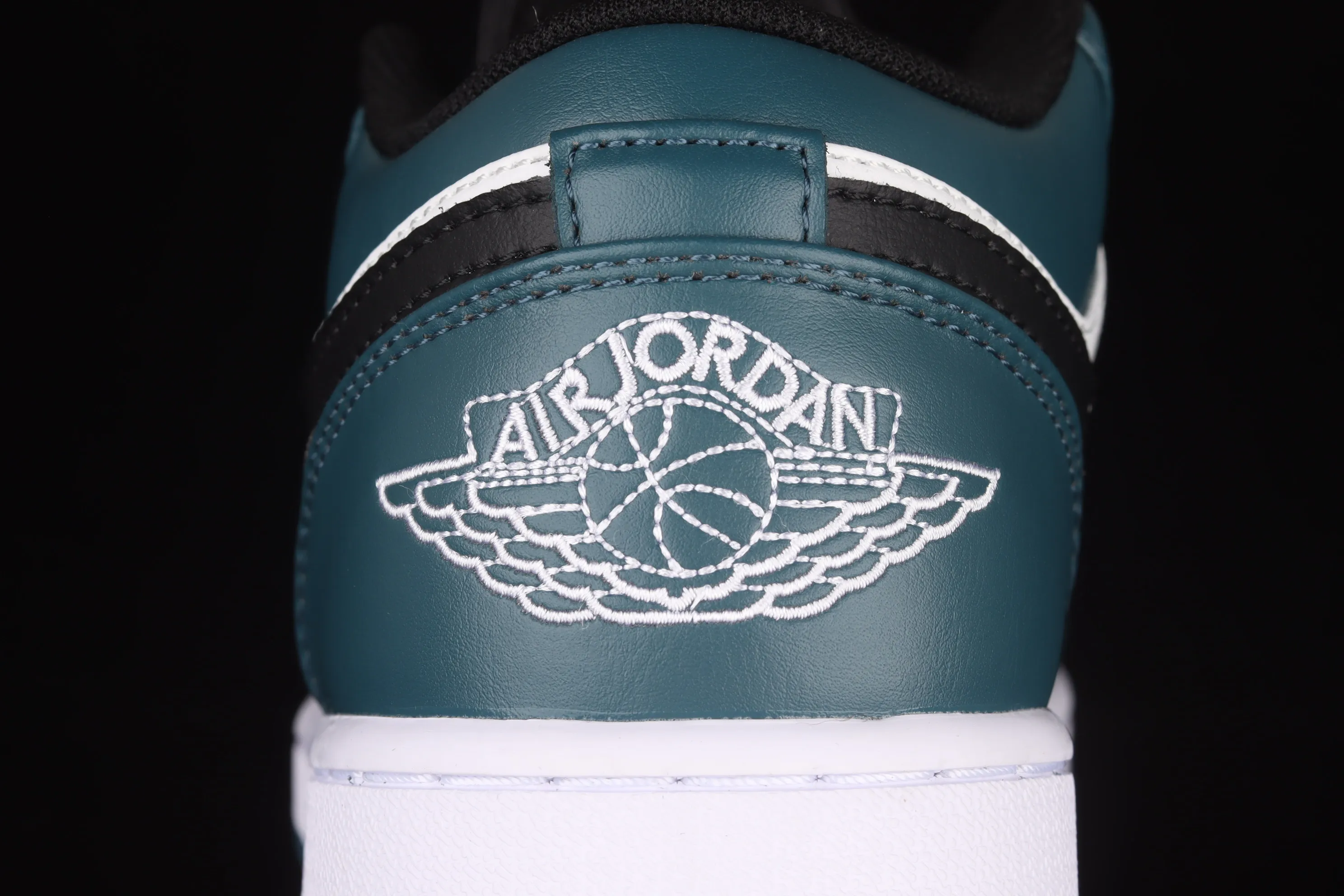 All categories Air Jordan Jordan series basketball shoes Air Jordan 1 Low Air Jordan 1 Low AJ1 Joe 1 low-top cultural basketball shoes 553558-411